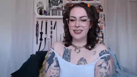 VIXIN online show from May 2, 2026, 3:39 pm
