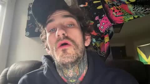 VJ online show from November 6, 2025, 8:54 pm