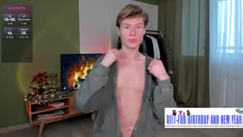 Snapshot of vlad_ggvldd chatting on December 10, 2024, 10:06 am Vlad Dinovich online show from December 10, 2024, 10:06 am