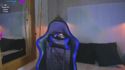 Vlad  online show from June 7, 2026, 4:33 pm
