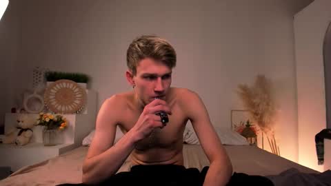 Snapshot of volan_starts chatting on February 10, 2026, 4:27 am Dan online show from February 10, 2026, 4:27 am