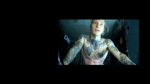 Elf online show from October 23, 2025, 3:44 pm