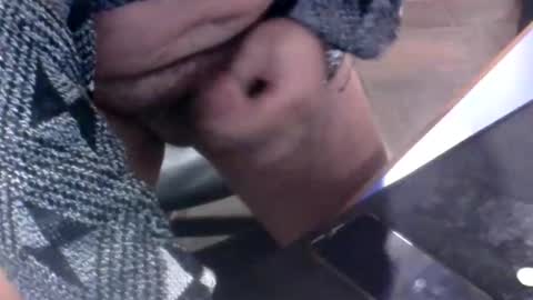 volpi72 online show from December 17, 2025, 12:44 pm