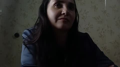 voulezvous_angel online show from April 15, 2026, 5:42 pm