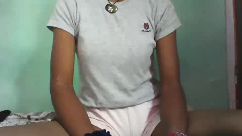 vounialdy online show from February 8, 2025, 12:28 pm