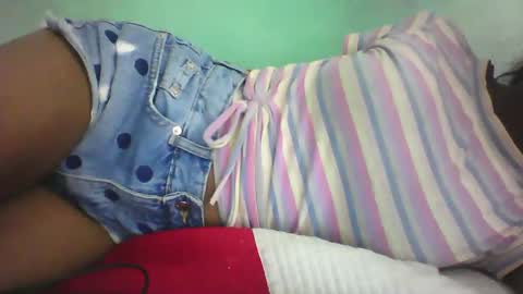 vounialdy online show from March 8, 2025, 10:32 am