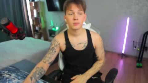 Snapshot of vova_belkin_ chatting on February 4, 2026, 9:59 am vova online show from February 4, 2026, 9:59 am