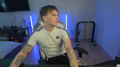 Snapshot of vova_belkin_ chatting on February 6, 2026, 9:23 am vova online show from February 6, 2026, 9:23 am