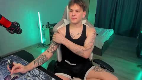 Snapshot of vova_belkin_ chatting on February 16, 2026, 10:22 am vova online show from February 16, 2026, 10:22 am