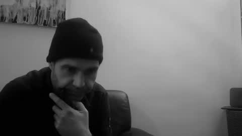 voyeuredeluxe online show from December 16, 2025, 9:03 am