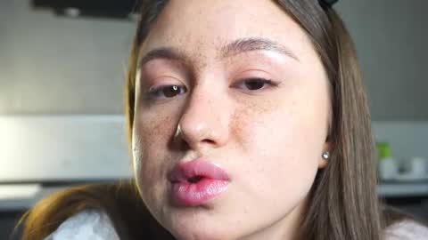 Ethal - thank you for thumb up online show from December 19, 2025, 1:56 am