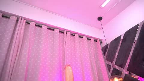 Violeta online show from March 11, 2025, 6:21 am