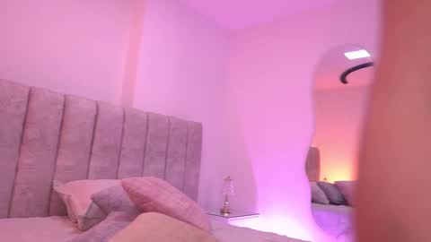 Violeta online show from January 14, 2026, 3:12 am