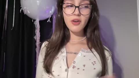 Alice  Before pvt write to me in PM  online show from January 27, 2025, 9:33 pm