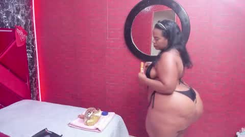 waleska   online show from December 18, 2025, 12:55 pm