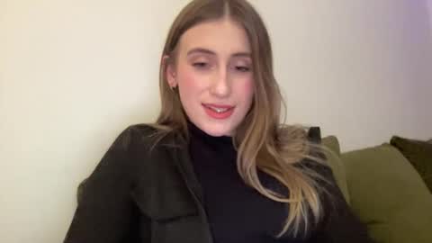 walkiria19 online show from January 14, 2026, 6:57 pm