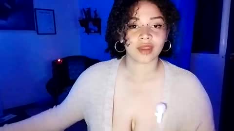 Juli online show from April 24, 2026, 8:55 pm