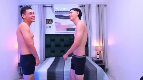 Sofia  Thiago online show from October 18, 2025, 1:12 pm