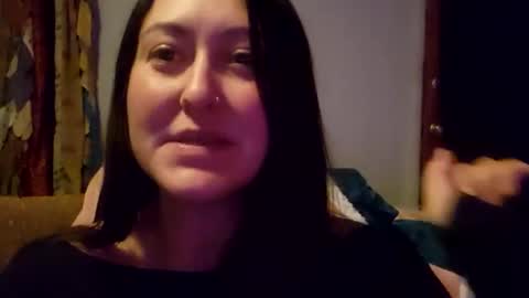 Snapshot of walnut4u chatting on January 13, 2025, 2:18 am Walnut4u online show from January 13, 2025, 2:18 am