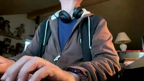 Snapshot of waltix64 chatting on November 3, 2025, 4:08 pm waltix64 online show from November 3, 2025, 4:08 pm