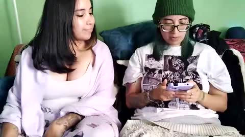 Snapshot of waningrosee chatting on January 20, 2025, 6:10 pm Waningrose Lu online show from January 20, 2025, 6:10 pm