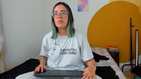 Snapshot of waningrosee chatting on November 5, 2025, 5:46 pm Waningrose Lu online show from November 5, 2025, 5:46 pm