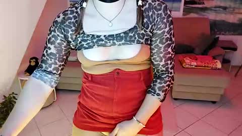 Emilia inst  online show from January 6, 2025, 1:42 am