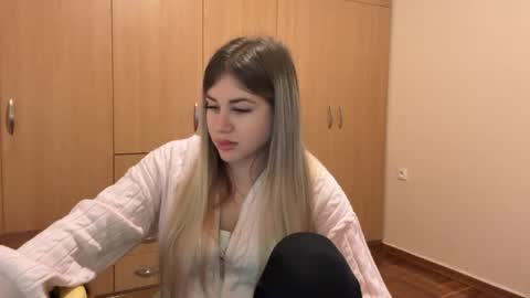 Snapshot of wansiering chatting on March 28, 2026, 4:28 pm Elena online show from March 28, 2026, 4:28 pm