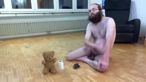 wantsahug online show from November 9, 2025, 10:19 pm