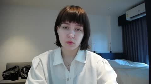 Snapshot of warm_june chatting on December 5, 2024, 5:48 am June online show from December 5, 2024, 5:48 am