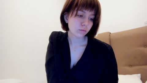 Snapshot of warm_june chatting on January 27, 2025, 9:44 pm June online show from January 27, 2025, 9:44 pm