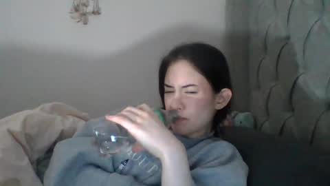 wasiancutie online show from March 15, 2026, 7:47 am