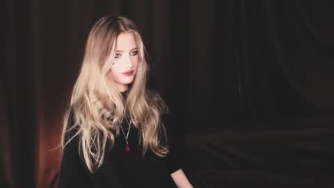 waterfallwoods online show from November 12, 2025, 7:20 am