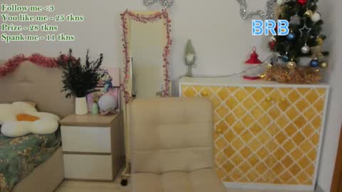 Snapshot of watermelon_sugar_ chatting on December 20, 2024, 11:32 am Tess  Pls support me with  Can we reach 155 my favorite number online show from December 20, 2024, 11:32 am