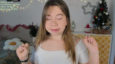 Snapshot of watermelon_sugar_ chatting on January 7, 2025, 9:50 am Tess  Pls support me with  Can we reach 155 my favorite number online show from January 7, 2025, 9:50 am