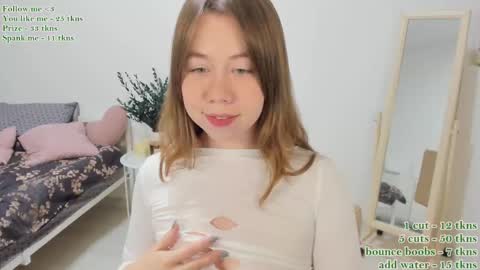 Snapshot of watermelon_sugar_ chatting on March 4, 2025, 12:44 pm Tess  Pls support me with  Can we reach 155 my favorite number online show from March 4, 2025, 12:44 pm