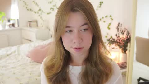 Snapshot of watermelon_sugar_ chatting on October 3, 2025, 12:02 pm Tess  Pls support me with  Can we reach 155 my favorite number online show from October 3, 2025, 12:02 pm