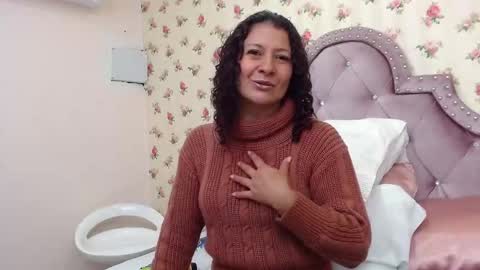 Snapshot of watson_crystal00 chatting on February 27, 2026, 1:11 pm Milf Latina online show from February 27, 2026, 1:11 pm