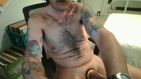 wazooforty2 online show from April 22, 2026, 1:41 am