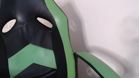 Trixie 3 online show from January 28, 2025, 1:16 pm