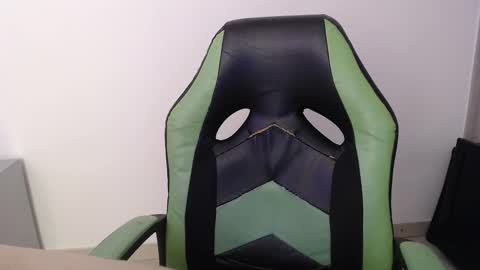 Trixie 3 online show from February 17, 2026, 3:08 pm