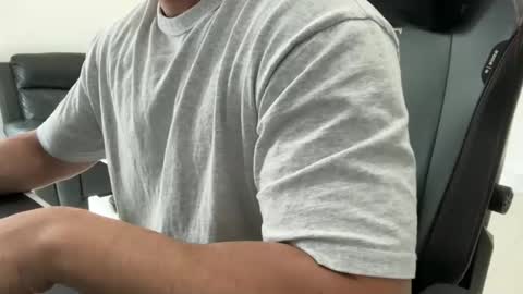 Weapon X online show from November 17, 2025, 2:17 am