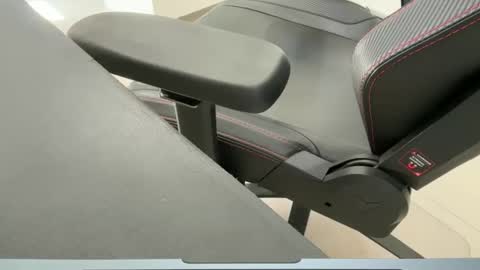 Weapon X online show from December 18, 2025, 10:49 pm