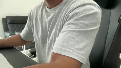 Weapon X online show from February 2, 2026, 11:36 pm