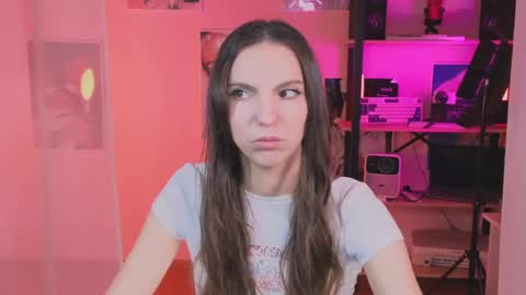 wednesday_evans online show from April 16, 2026, 5:19 am