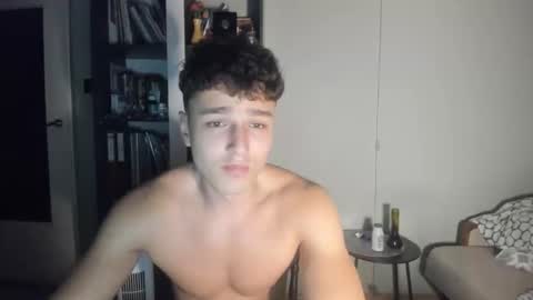 wee_willy_winky online show from June 9, 2026, 11:16 pm