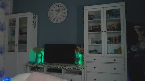  moon  online show from January 23, 2025, 3:11 pm