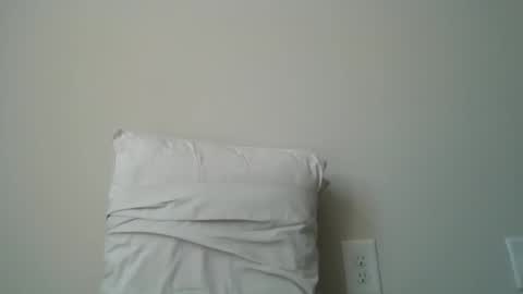 Weezy online show from May 17, 2026, 2:57 pm