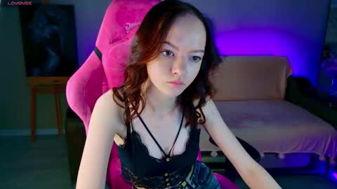 WeksaMur online show from December 16, 2025, 12:54 pm