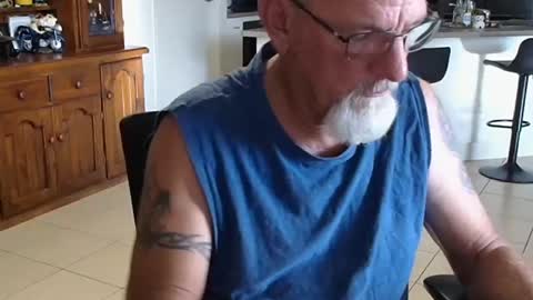 Wellhelloo online show from February 20, 2026, 6:26 am